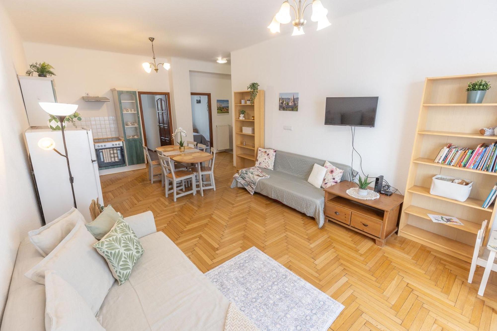 Riverside Balcony Apartment With View To Danube Budapest Exterior foto