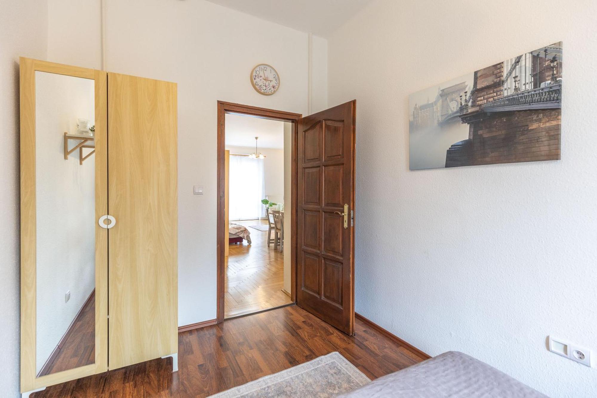 Riverside Balcony Apartment With View To Danube Budapest Exterior foto